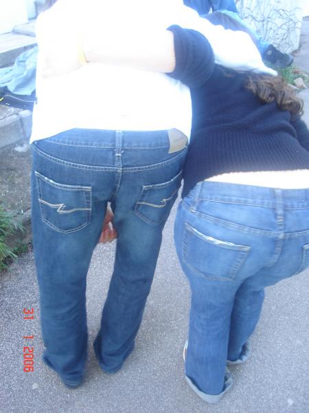 mais a qui sont ces fesses ?????????